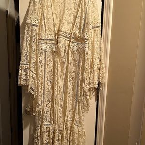 FREE PEOPLE lace kimono, jacket, coverlet